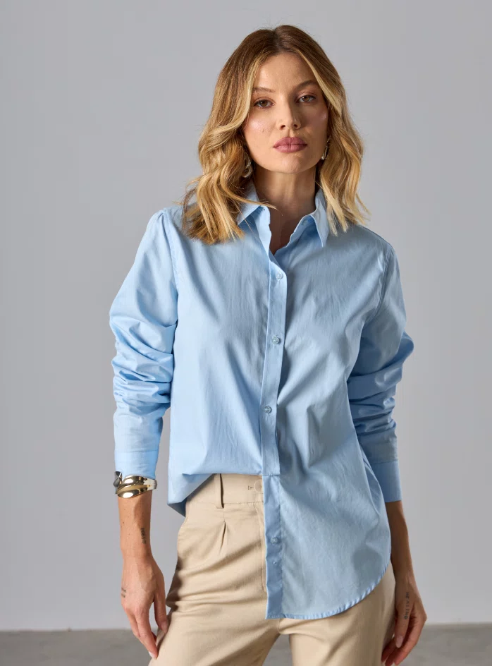 Camisas e Blusas