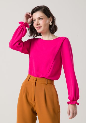 Blusa Feminina com Recorte na Frente Rosa Pink