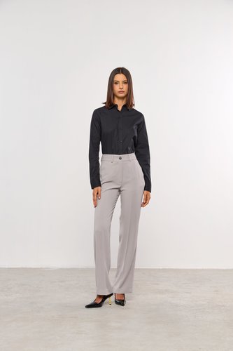 Calça Feminina Reta Cinza Claro