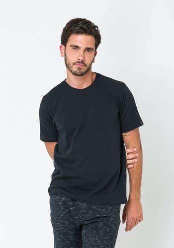 Camiseta Masculina Básica Algodão com Elastano Preta